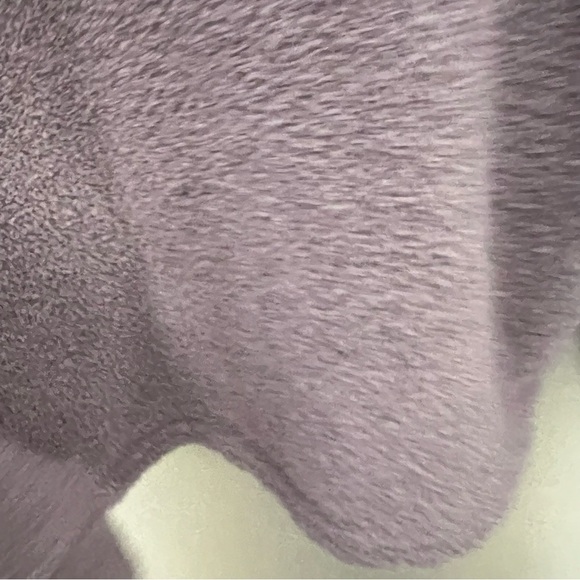 Victoria’s Secret Pink soft fluffy sweatshirt hoodie. Very warm soft crop style - Picture 6 of 7